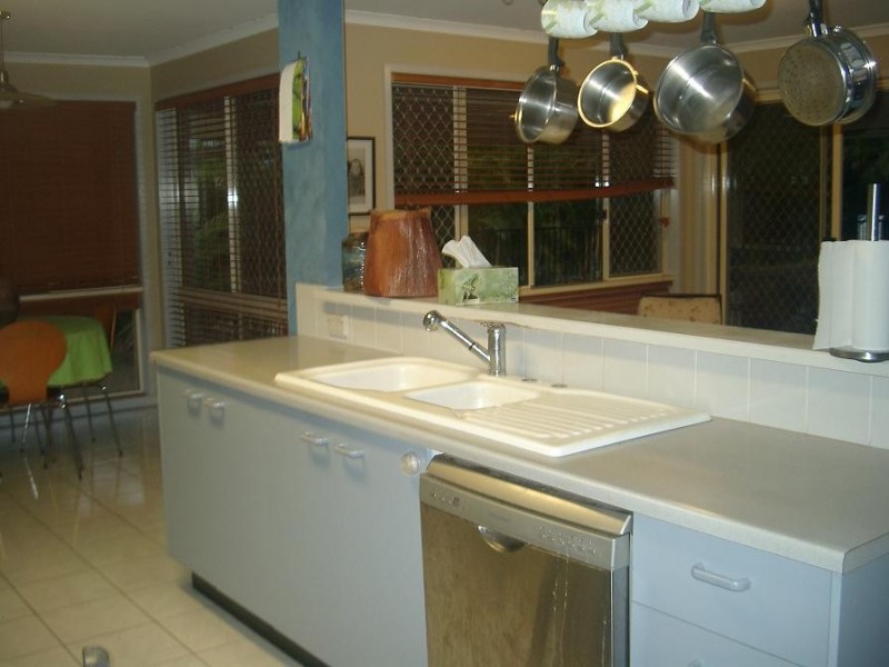 9 Cania Crescent, Petrie QLD 4502