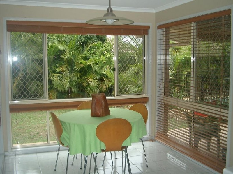 9 Cania Crescent, Petrie QLD 4502