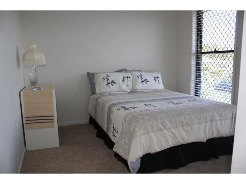 22 Eric Drive, Blackstone QLD 4304