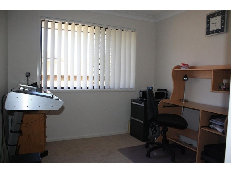 22 Eric Drive, Blackstone QLD 4304