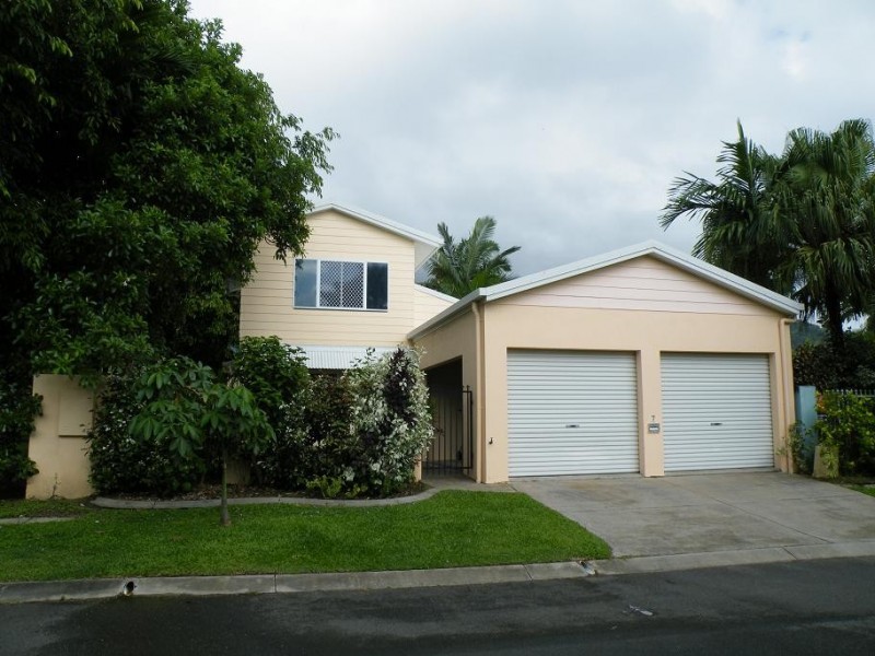 7 Garnet Street, Smithfield QLD 4878
