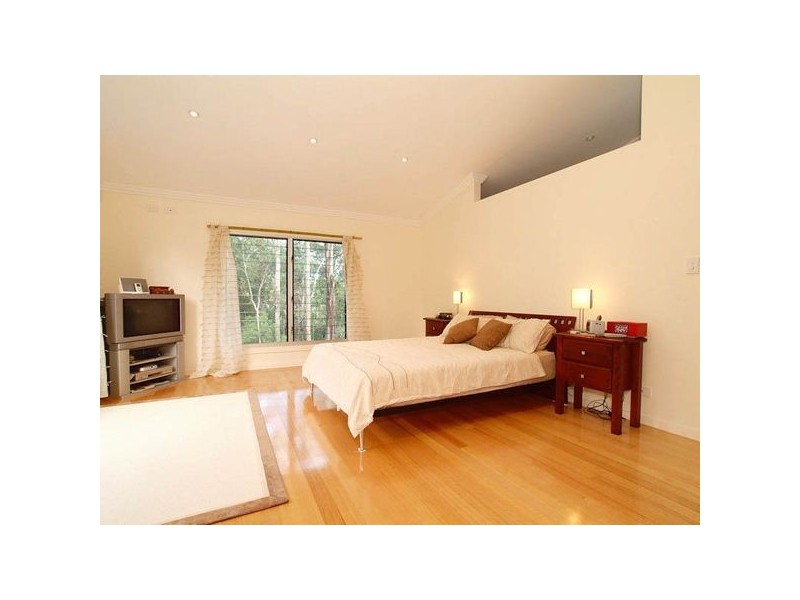 213 Taringa Parade, Taringa QLD 4068