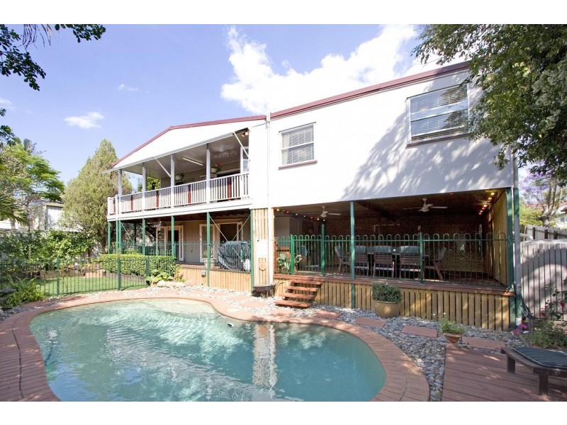 29 Galsworthy Street, Holland Park West QLD 4121