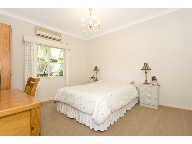 29 Galsworthy Street, Holland Park West QLD 4121