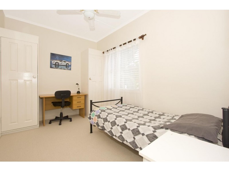 29 Galsworthy Street, Holland Park West QLD 4121