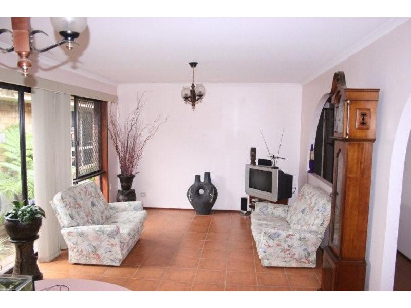 8 Commodore Street, Sunnybank Hills QLD 4109