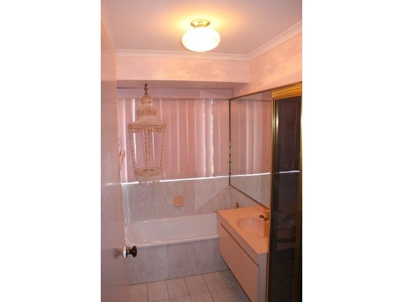 8 Commodore Street, Sunnybank Hills QLD 4109