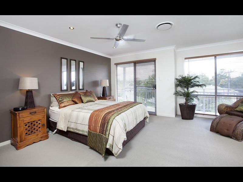 52 Kelsey Street, Coorparoo QLD 4151