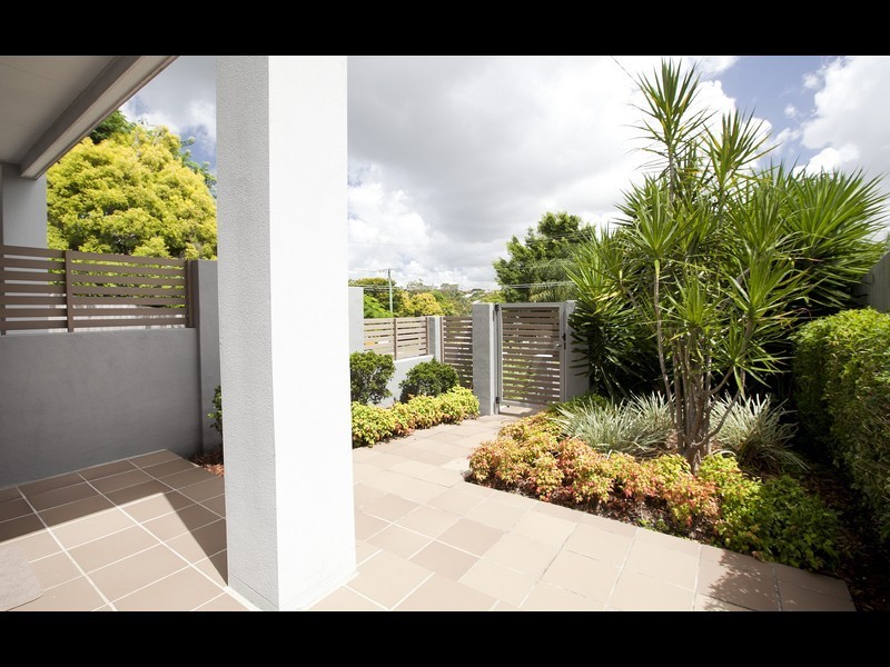 52 Kelsey Street, Coorparoo QLD 4151