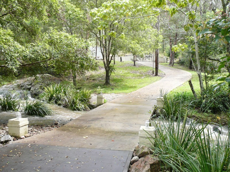 165 Smith Road, Bonogin QLD 4213