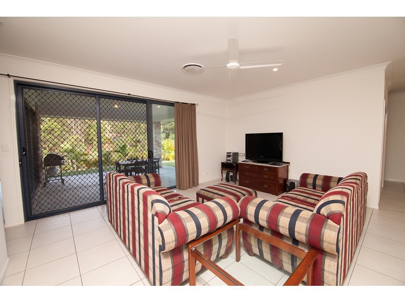 2 Barlee Place, Maudsland QLD 4210