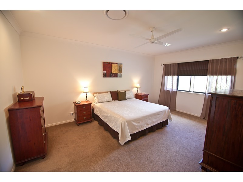 2 Barlee Place, Maudsland QLD 4210