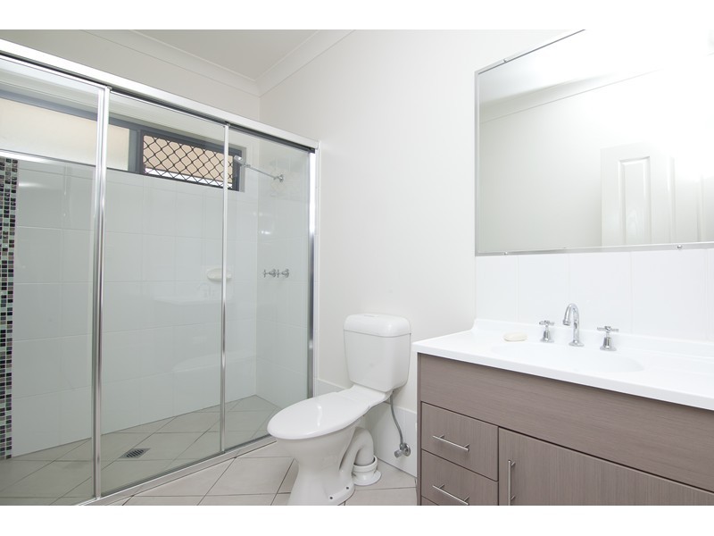 2 Barlee Place, Maudsland QLD 4210