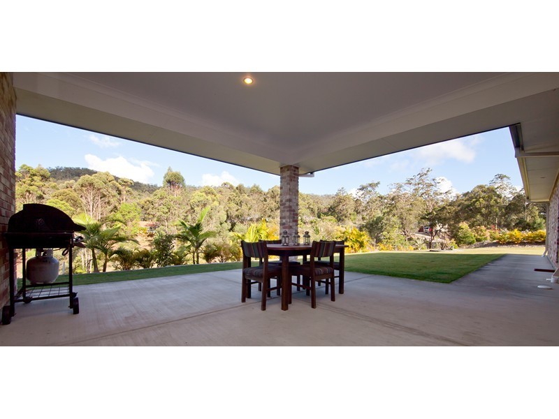 2 Barlee Place, Maudsland QLD 4210