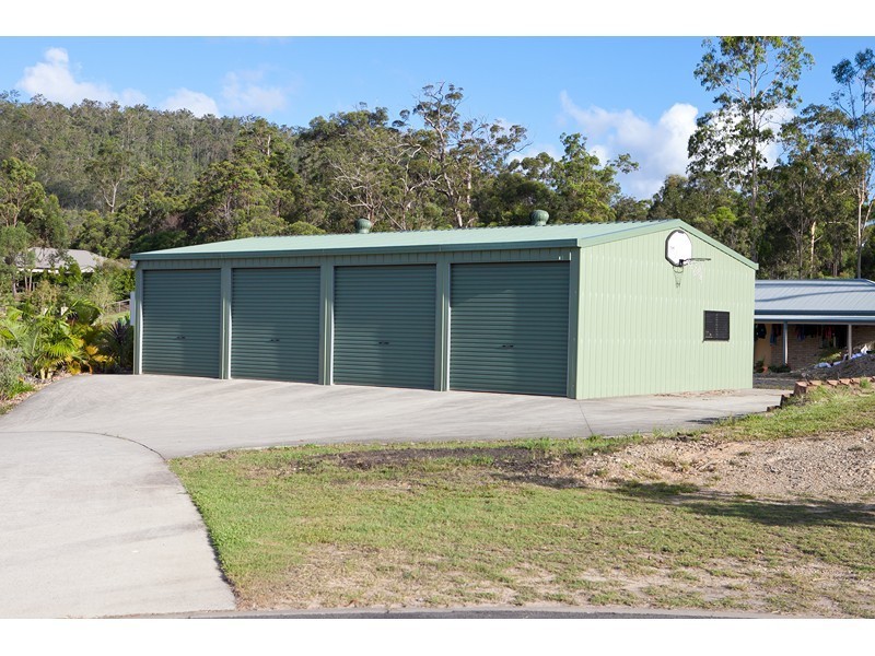 2 Barlee Place, Maudsland QLD 4210
