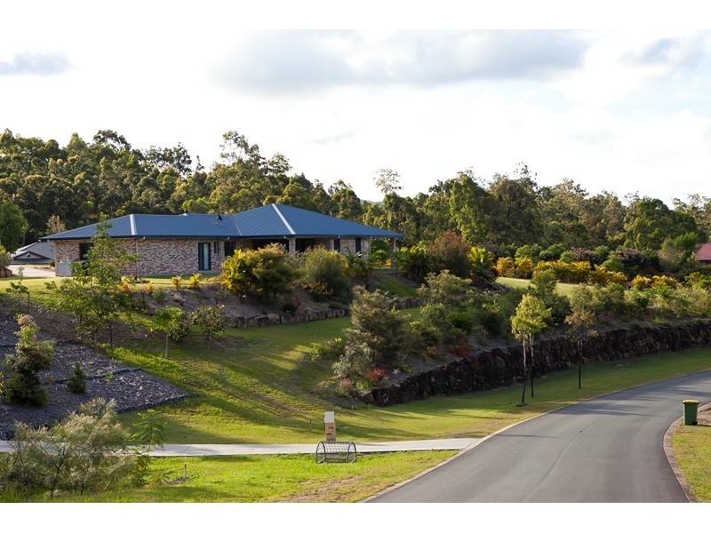 2 Barlee Place, Maudsland QLD 4210