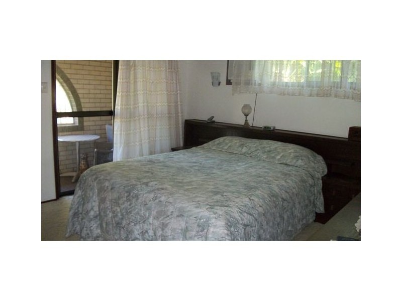 24 Gibson Street, Avenell Heights QLD 4670