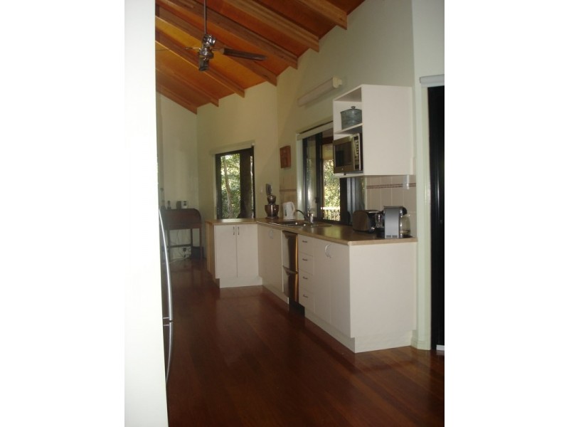 11 Lakeview Court, Joyner QLD 4500