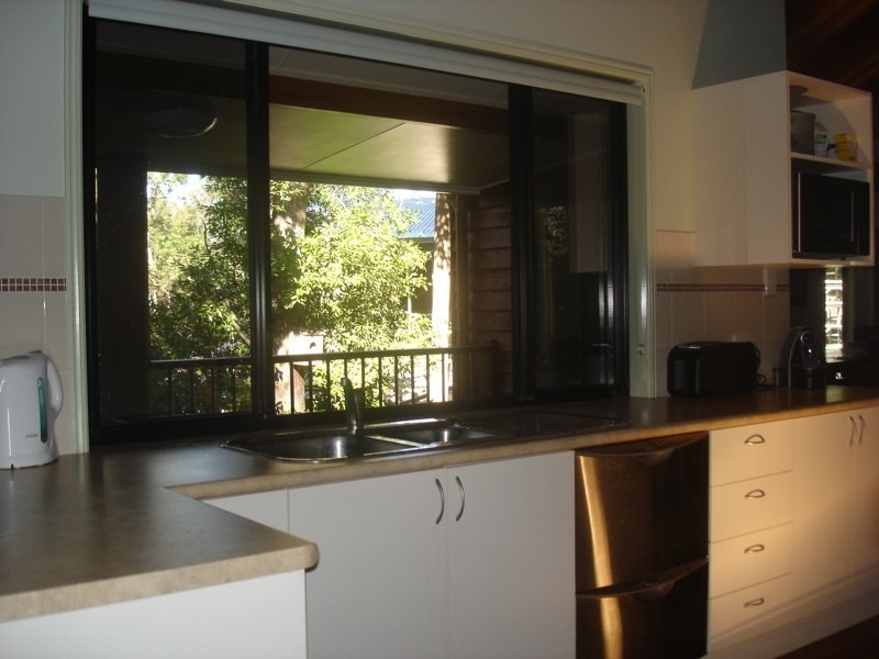 11 Lakeview Court, Joyner QLD 4500