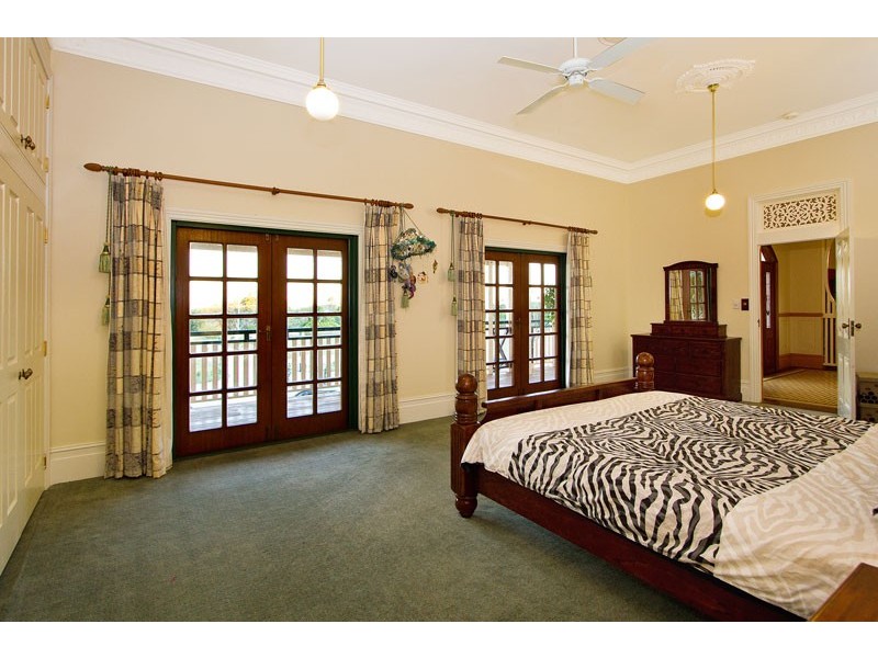 149 Campbell Parade, Beachmere QLD 4510
