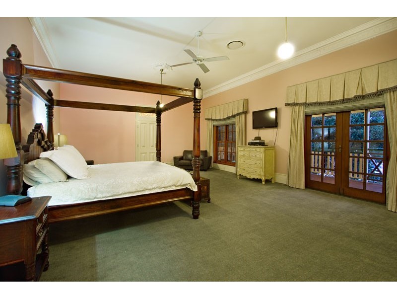 149 Campbell Parade, Beachmere QLD 4510