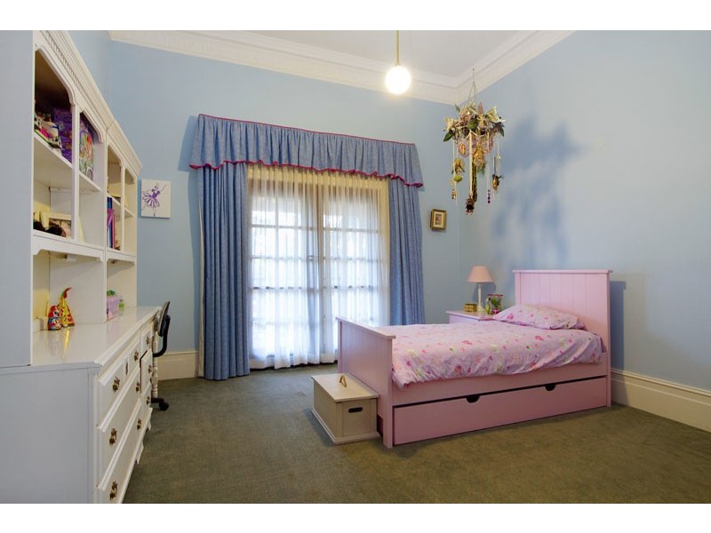 149 Campbell Parade, Beachmere QLD 4510