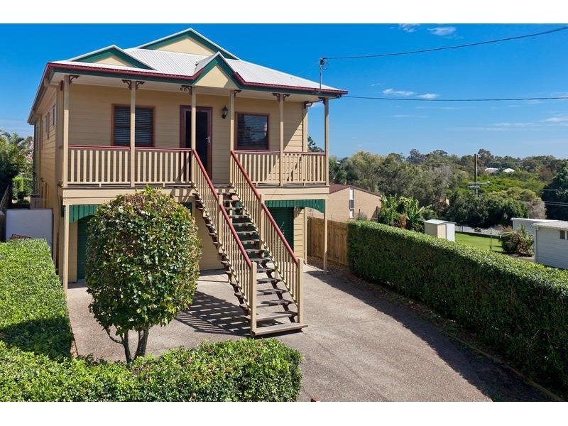 9 Grainger Street, Wynnum QLD 4178