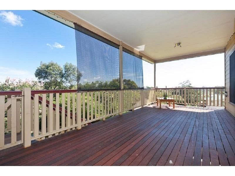 9 Grainger Street, Wynnum QLD 4178