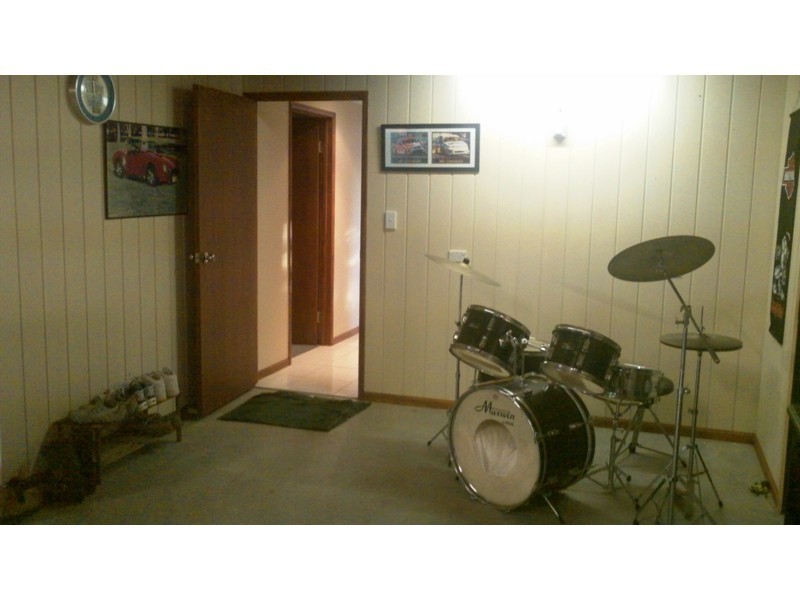 9 Grainger Street, Wynnum QLD 4178