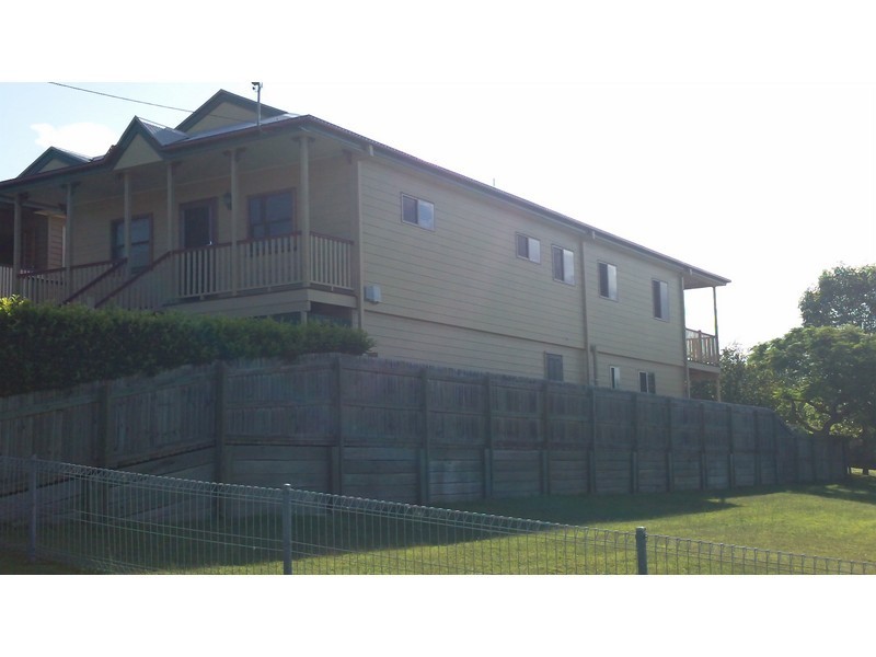 9 Grainger Street, Wynnum QLD 4178