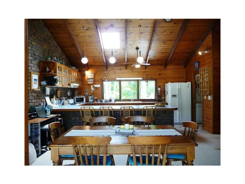 2452 Round Hill Road, Agnes Water QLD 4677