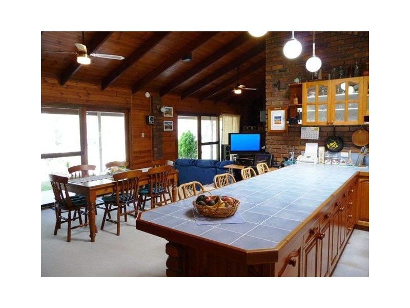 2452 Round Hill Road, Agnes Water QLD 4677