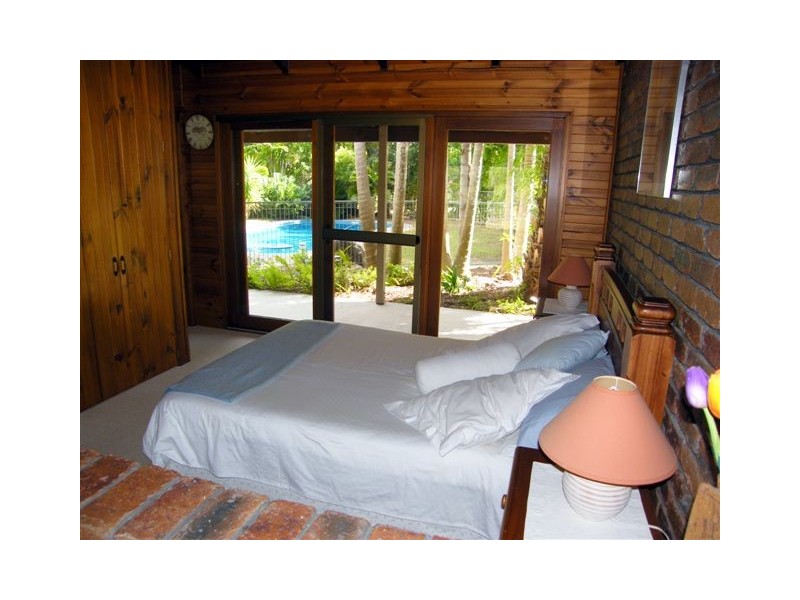 2452 Round Hill Road, Agnes Water QLD 4677