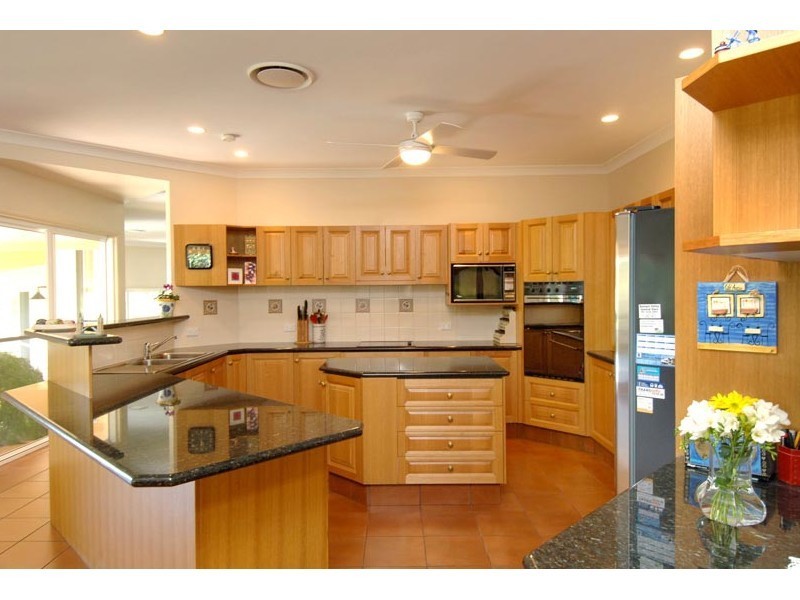 49 Garlinge Court, Bonogin QLD 4213