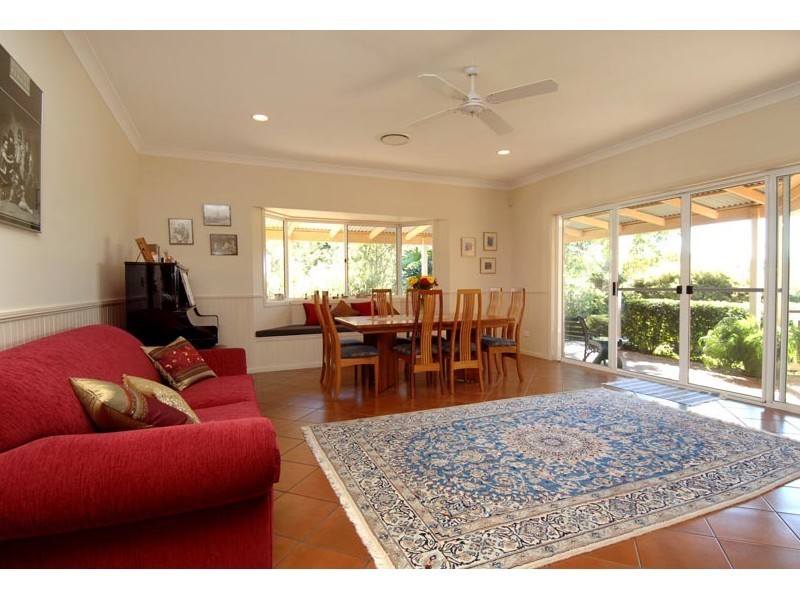49 Garlinge Court, Bonogin QLD 4213