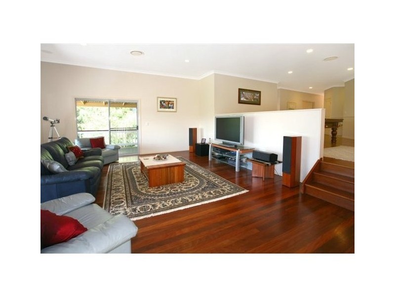 49 Garlinge Court, Bonogin QLD 4213