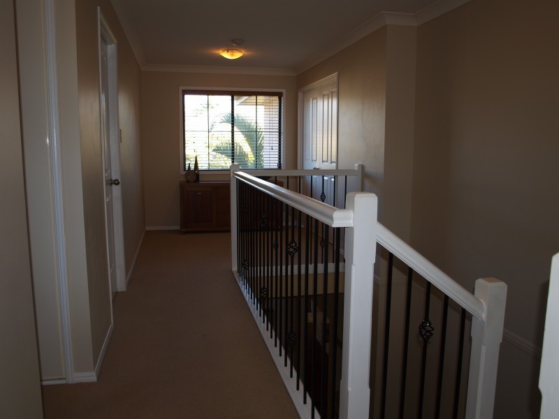 7 Ranier Crescent, Varsity Lakes QLD 4227