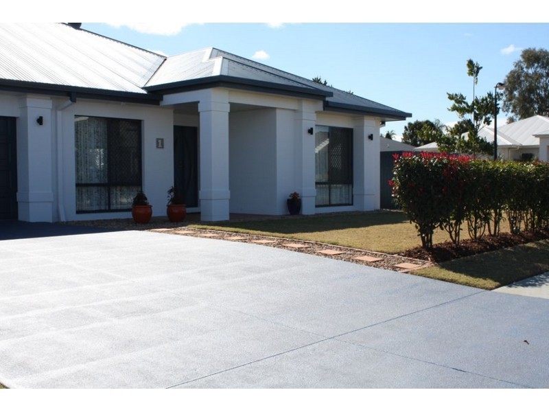 1 Twin Lakes Drive, Murrumba Downs QLD 4503