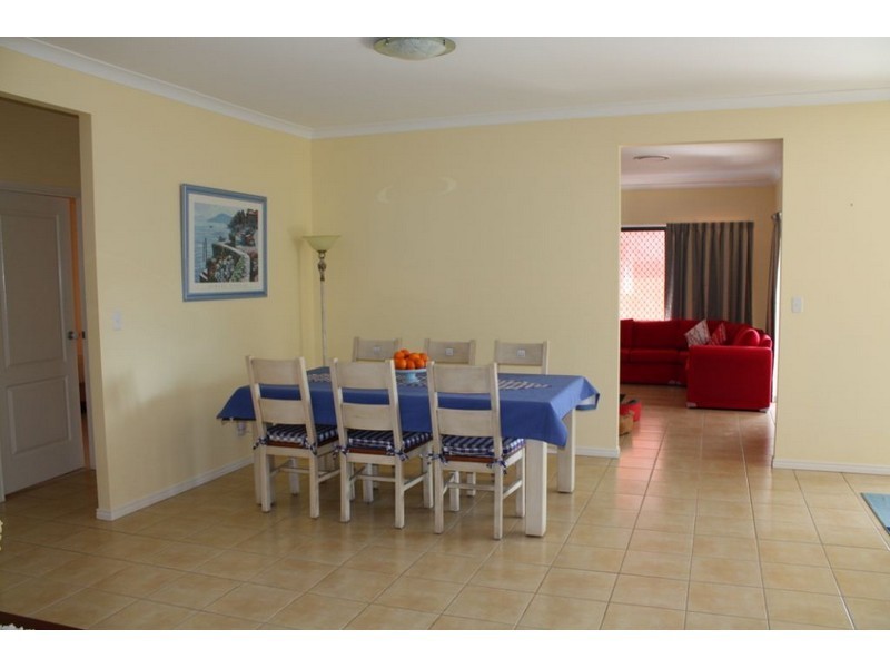 1 Twin Lakes Drive, Murrumba Downs QLD 4503