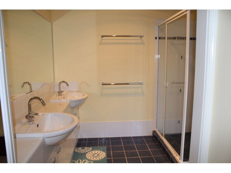 1 Twin Lakes Drive, Murrumba Downs QLD 4503