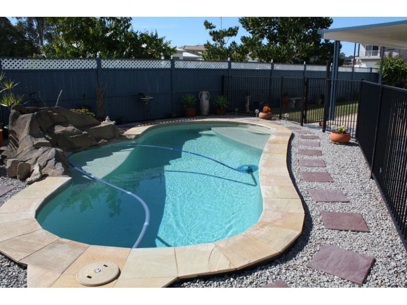 1 Twin Lakes Drive, Murrumba Downs QLD 4503