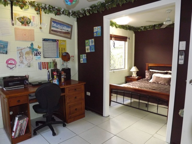 25 Buna Avenue, Mundingburra QLD 4812