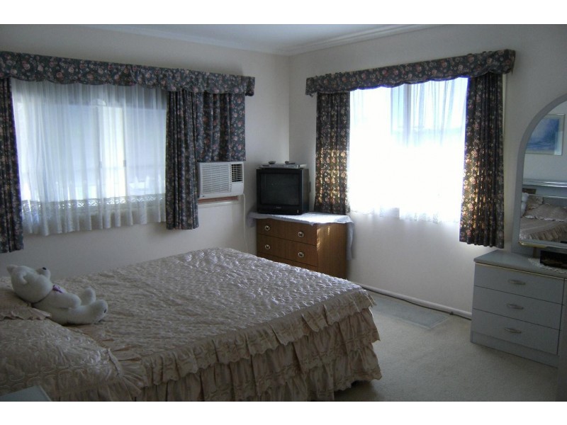 21 Azalea Avenue, Daisy Hill QLD 4127