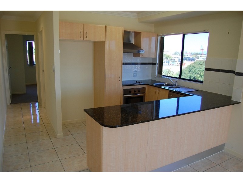 10/14 Little Norman Street, Southport QLD 4215