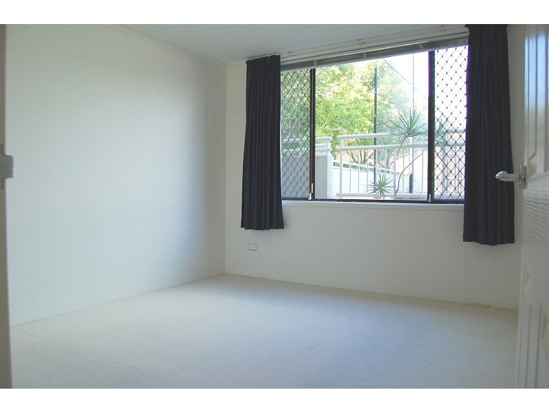 1/13 Wharf Road, Surfers Paradise QLD 4217