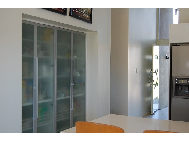 8 Saywell Street, Sorrento QLD 4217