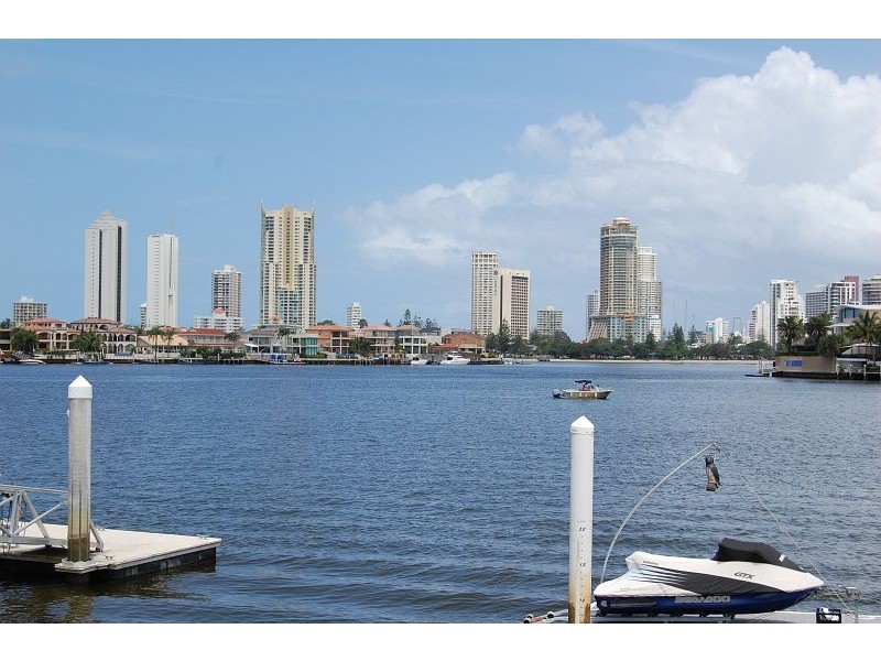 1A Yacht Street, Southport QLD 4215