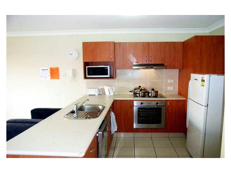 15/7 Brown Street, Labrador QLD 4215