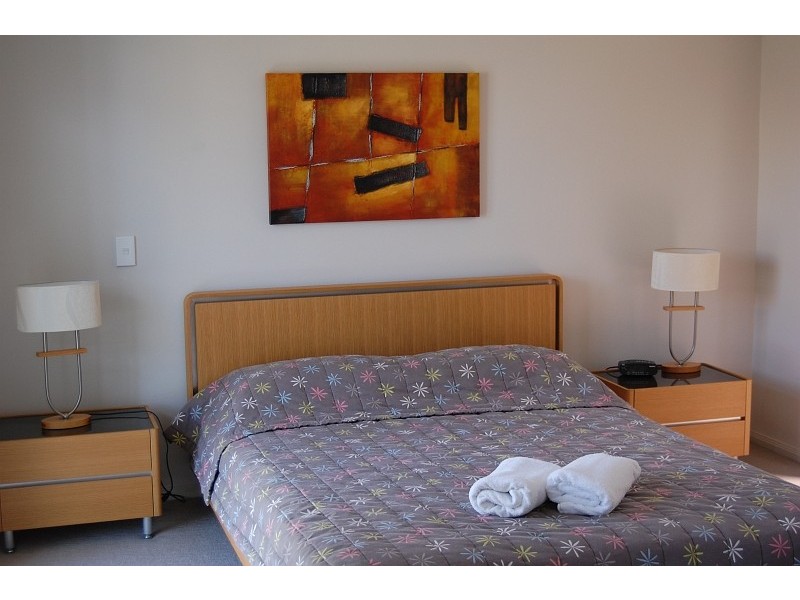 13/15 Wharf Road, Surfers Paradise QLD 4217