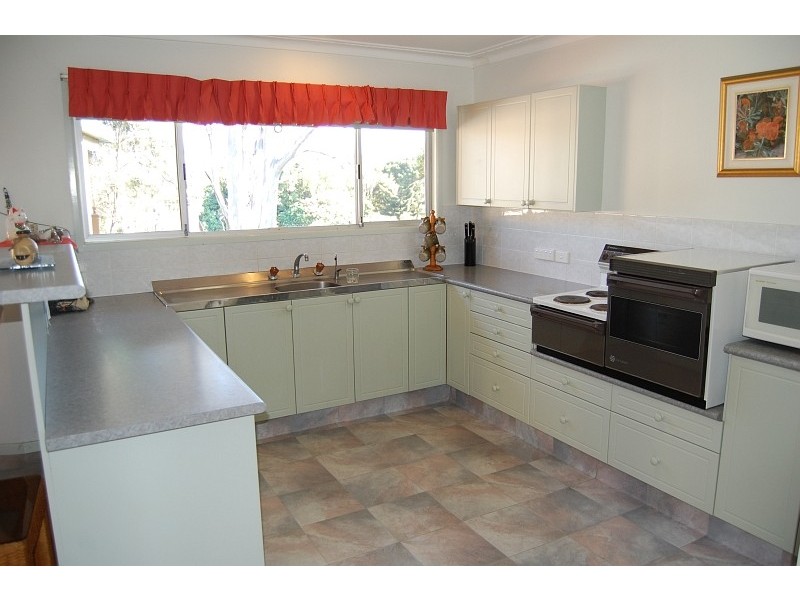 21 Bellara Street, Ashmore QLD 4214